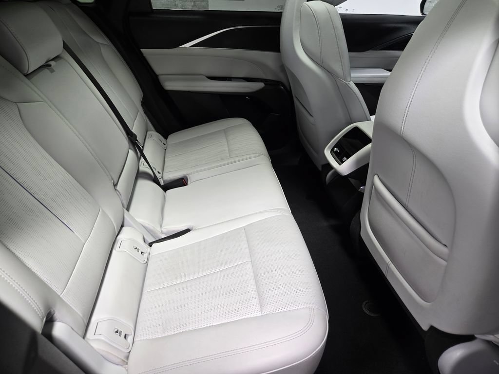 Used 2024 Cadillac Lyriq Luxury AWD/4WD image 50