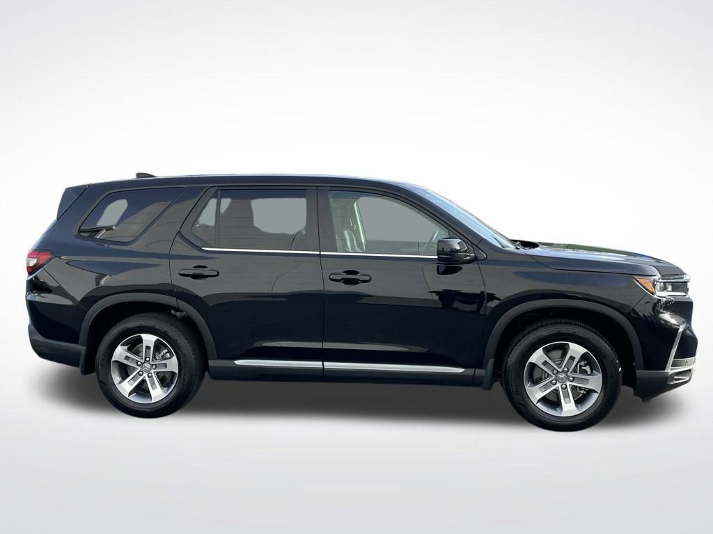 Certified 2025 Honda Pilot EX-L image 7