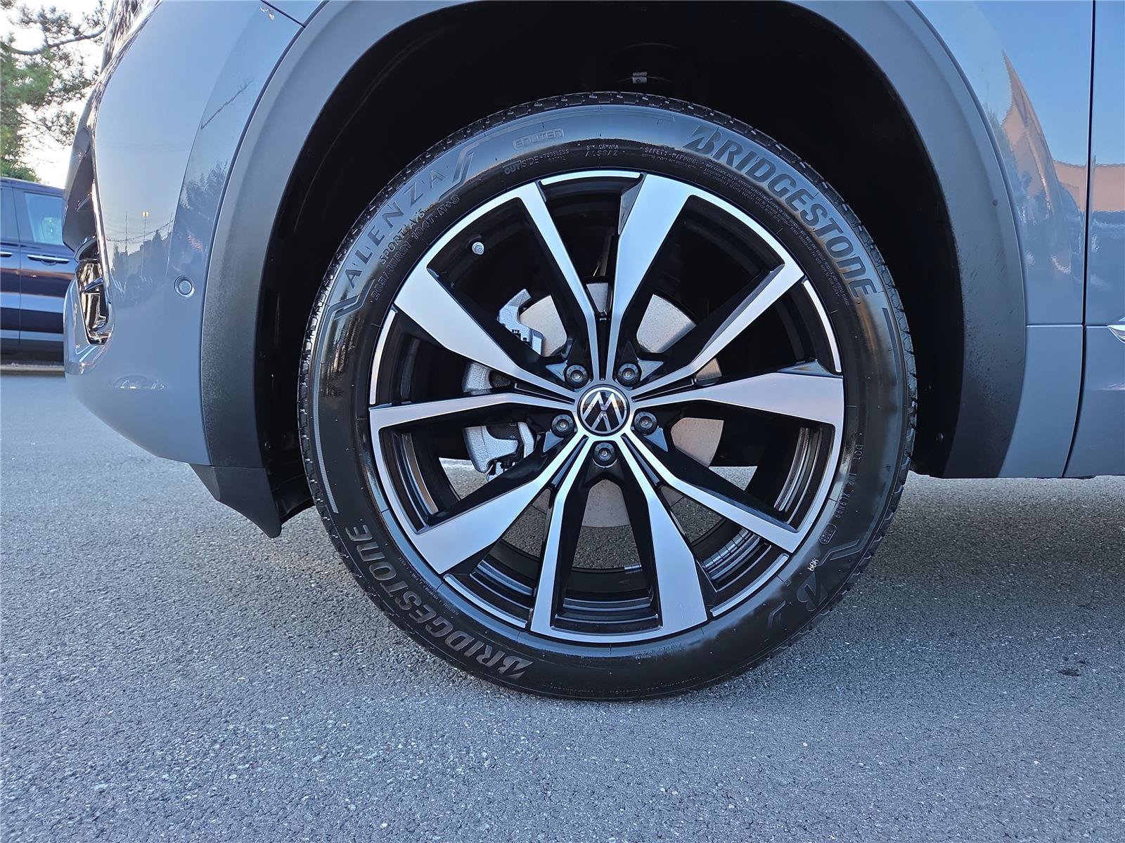 New 2026 Volkswagen Atlas SEL Premium R-Line AWD/4WD image 10