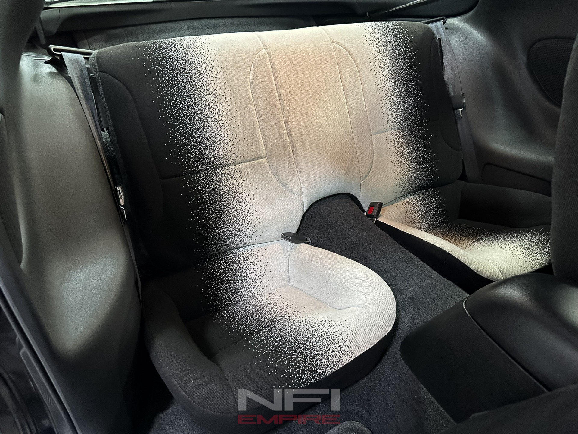 Used 1993 Chevrolet Camaro Z28 RWD image 36