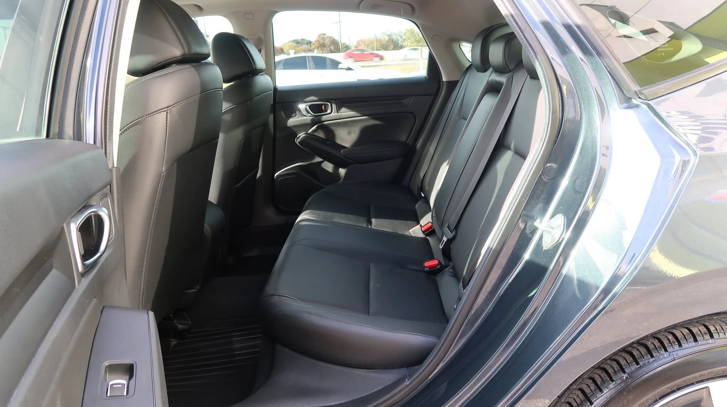 Used 2024 Honda Civic EX-L image 17