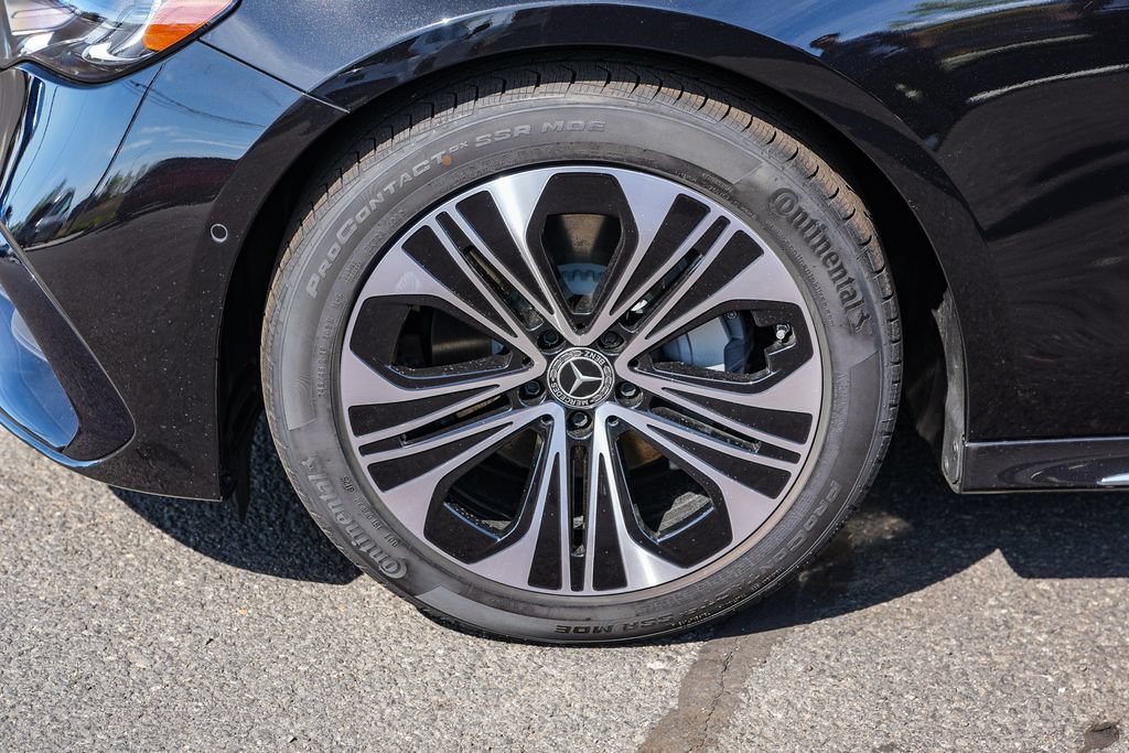 New 2026 Mercedes-Benz E 350 4MATIC Sedan image 12