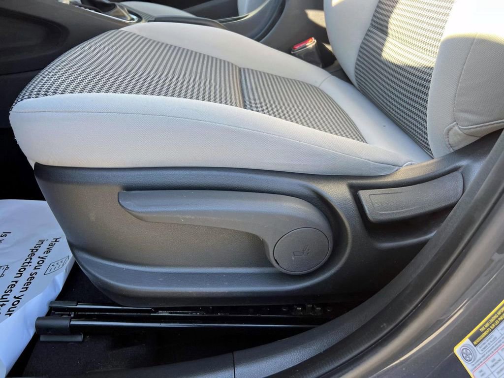 Certified 2023 Hyundai Kona SE image 16