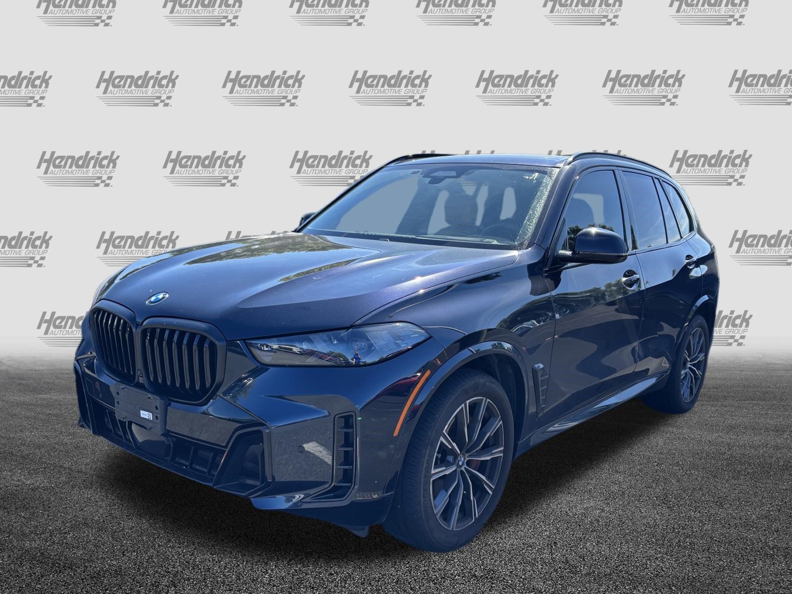 Certified 2024 BMW X5 xDrive40i w/ M Sport Package AWD/4WD image 6