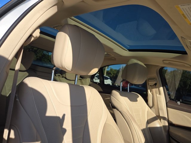 Used 2019 Mercedes-Benz S 560 4MATIC Sedan image 13
