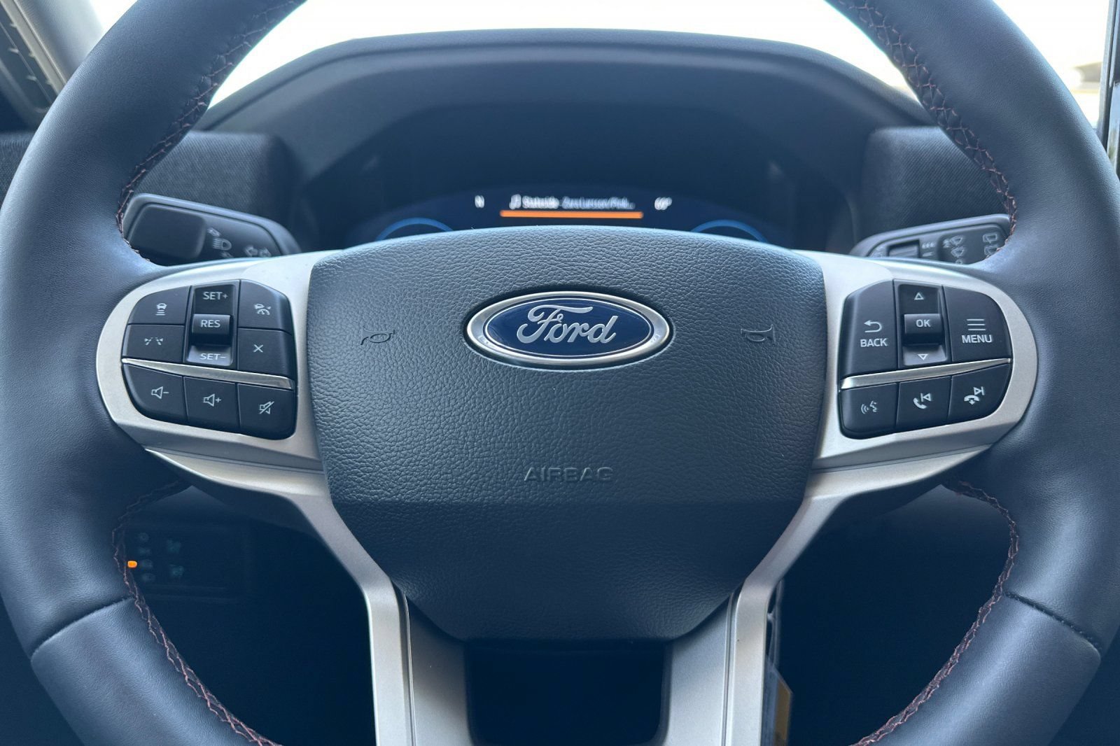 New 2026 Ford Explorer Active RWD image 25