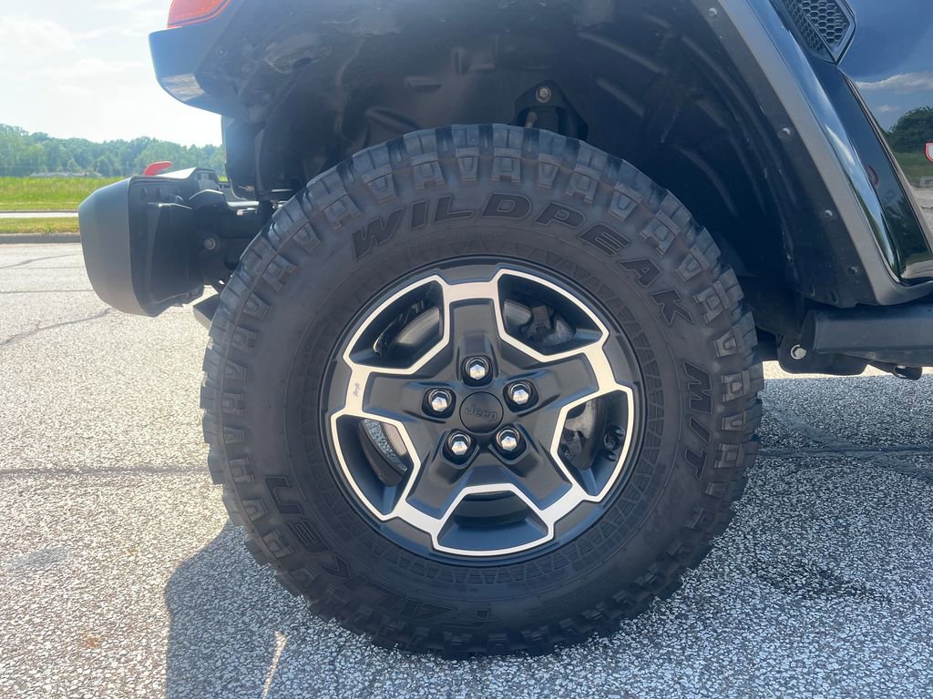 Used 2023 Jeep Gladiator Mojave w/ Cold Weather Group AWD/4WD image 9