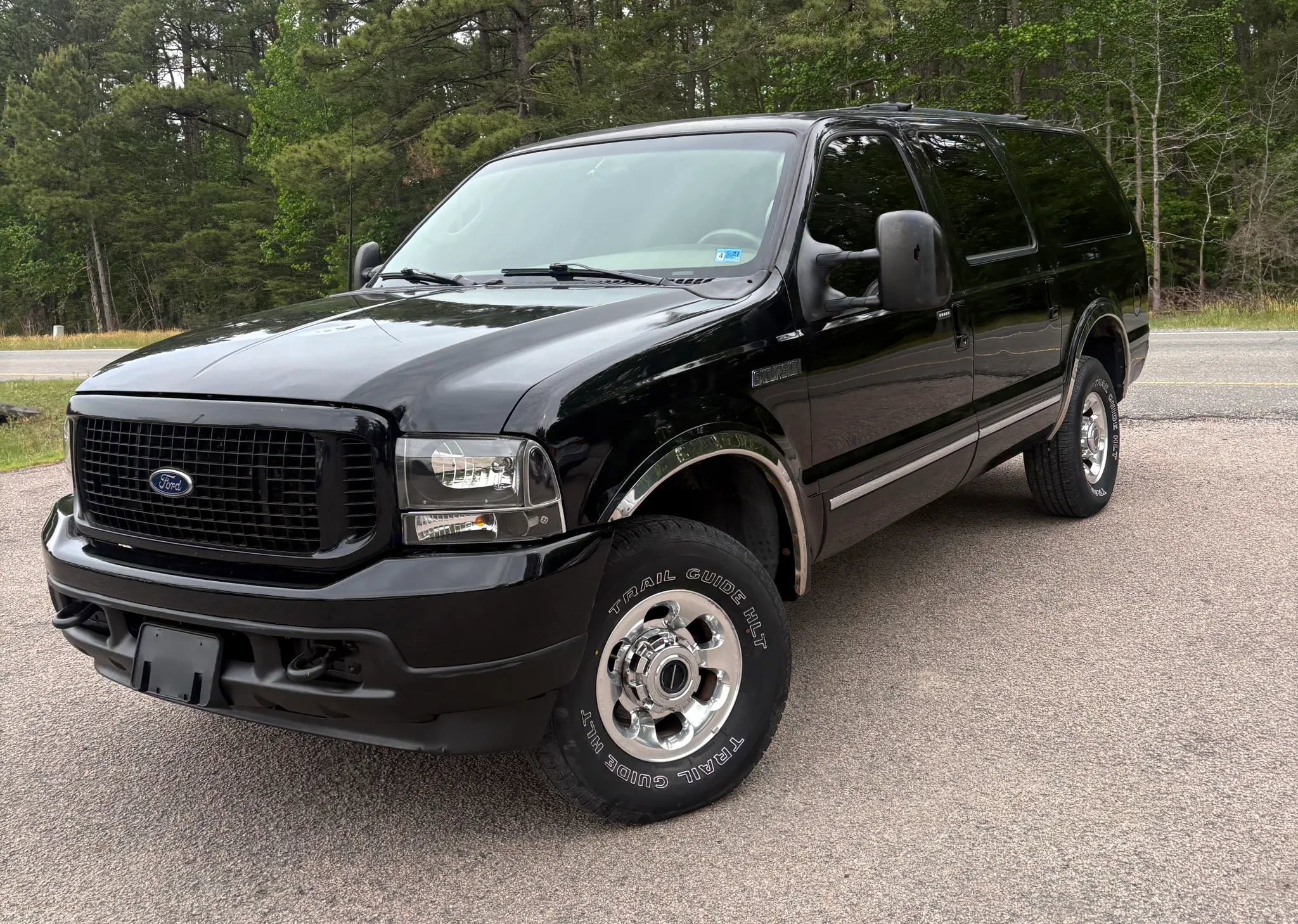 Used 2004 Ford Excursion Limited AWD/4WD image 2