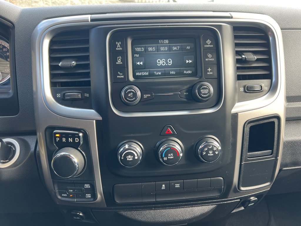 Used 2018 RAM 1500 Classic SLT image 15