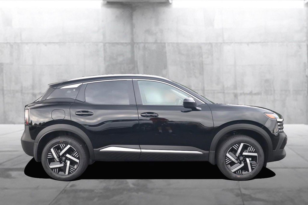 New 2026 Nissan Kicks SV image 5