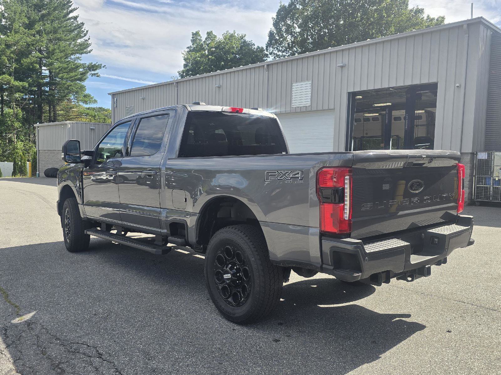 New 2025 Ford F350 XLT w/ Black Appearance Package image 6