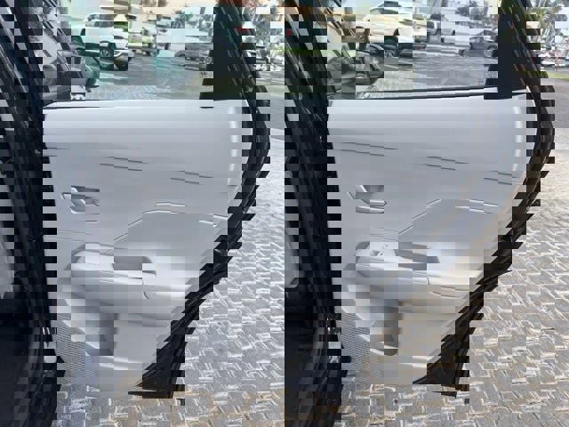 New 2026 Hyundai Kona SE image 19