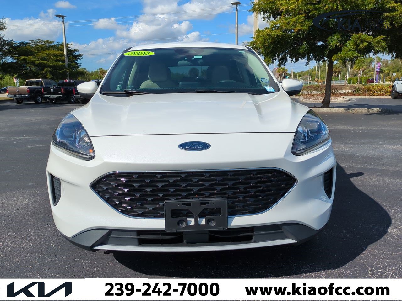 Used 2020 Ford Escape SE image 3