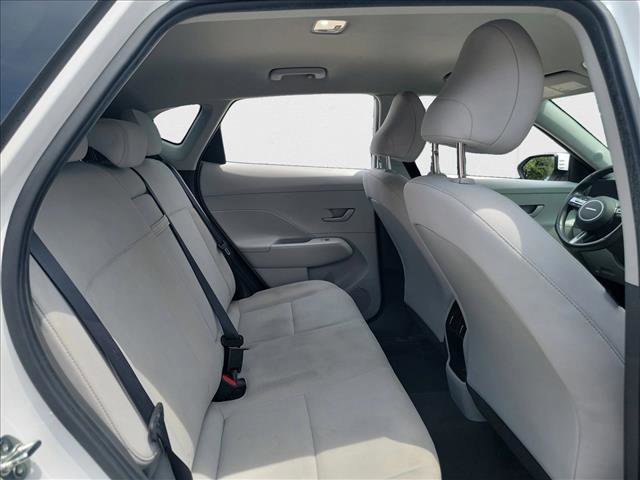 Used 2024 Hyundai Kona SEL w/ Convenience Package image 16