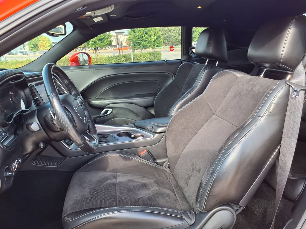 Used 2022 Dodge Challenger R/T w/ Plus Package RWD image 18