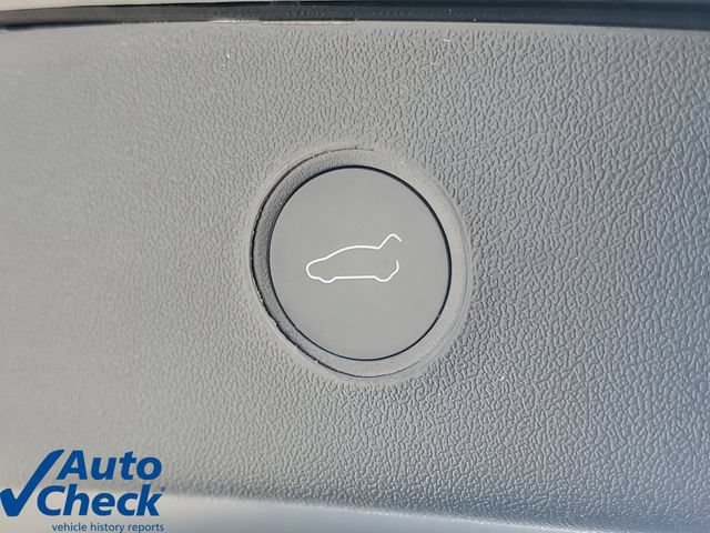 Used 2022 Tesla Model 3 Long Range AWD/4WD image 9