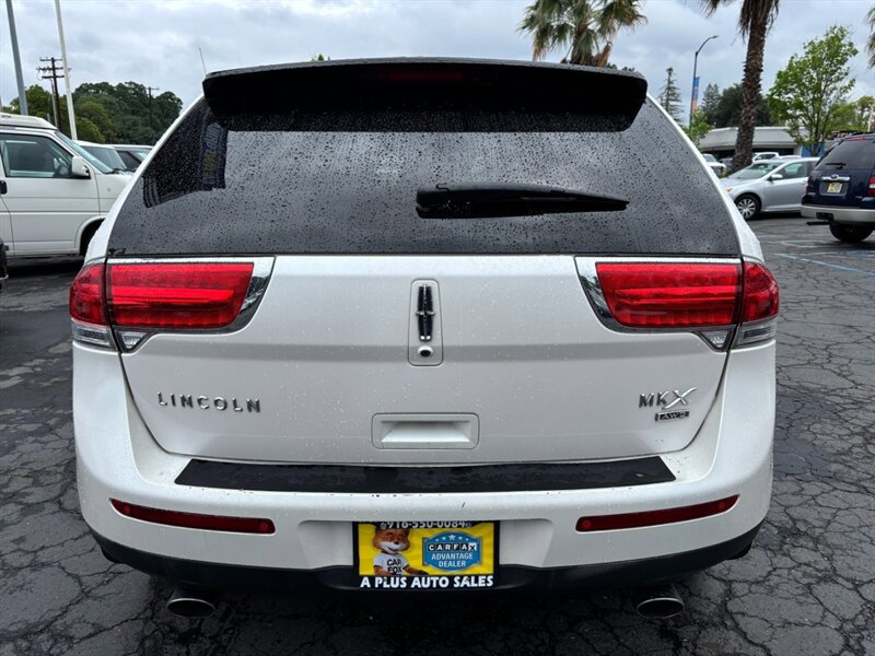 Used 2011 Lincoln MKX AWD w/ 102A Rapid Spec Order Code image 5