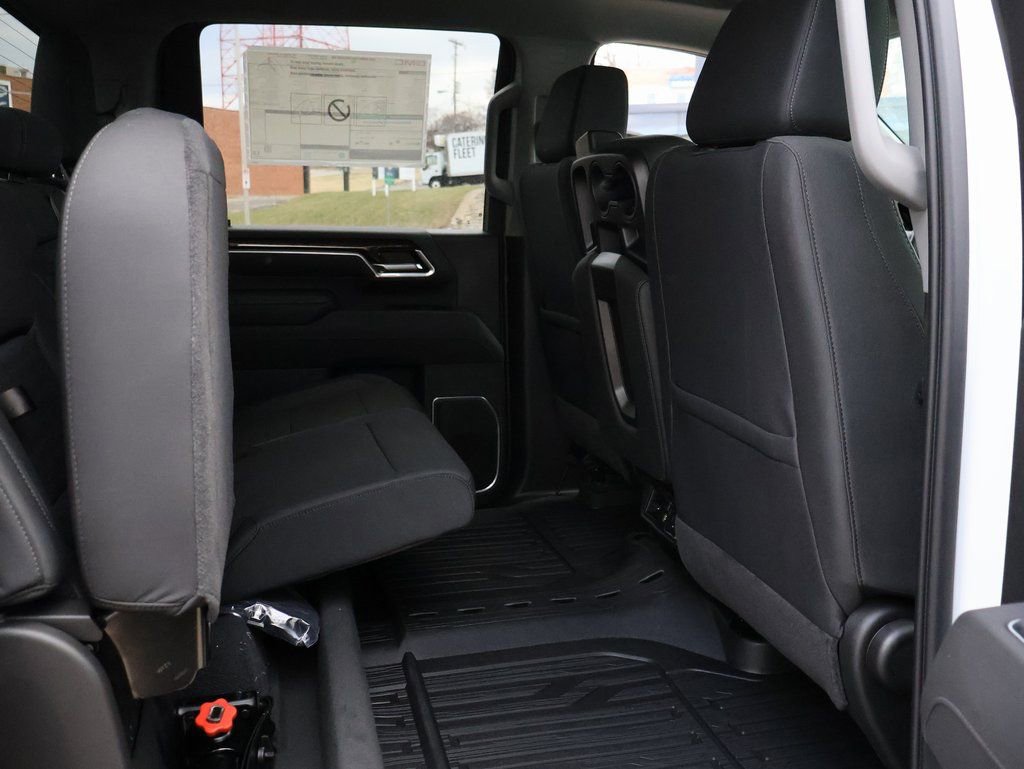 New 2026 GMC Sierra 2500 SLE image 11
