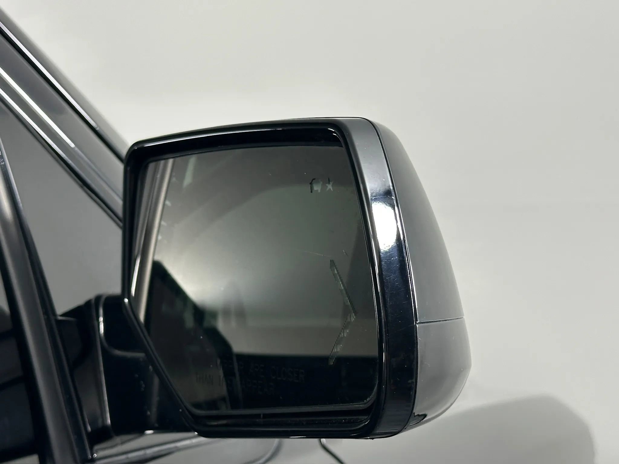 Used 2019 Chevrolet Tahoe Premier AWD/4WD image 17