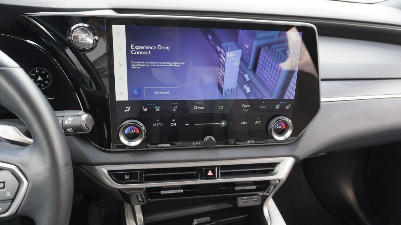 Certified 2025 Lexus RX 350 Premium Plus w/ Accessory Package (Z1) FWD image 16