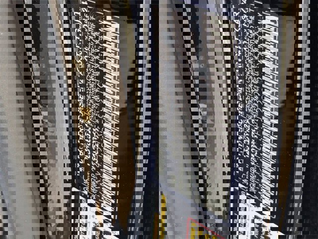 Used 2024 Mercedes-Benz GLC 300 4MATIC image 37