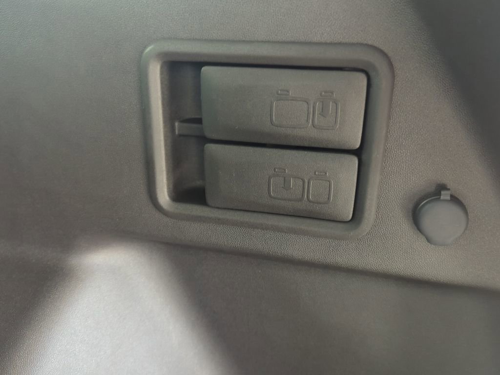 Used 2024 GMC Terrain AT4 w/ Tech Package image 16