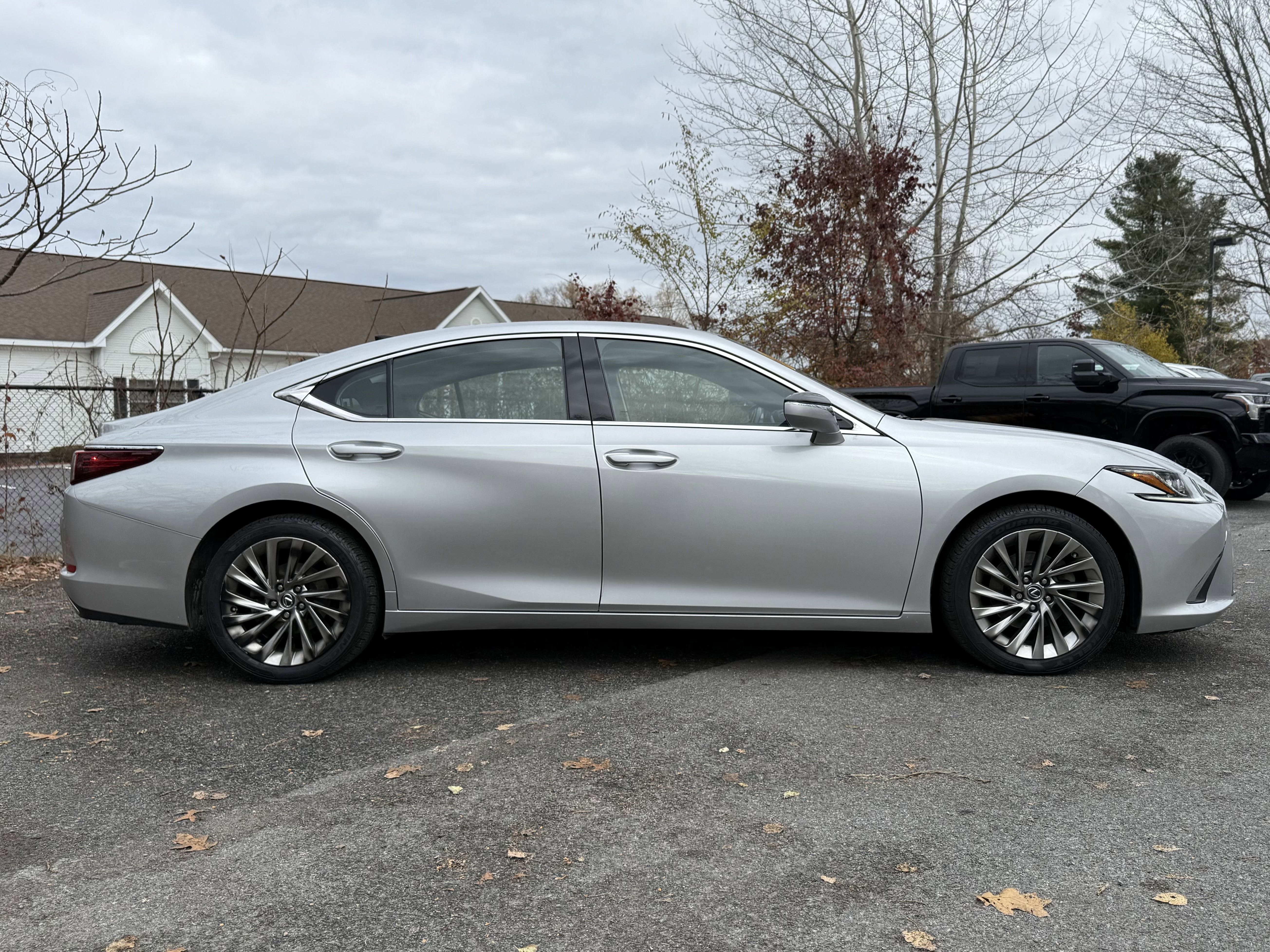 Used 2019 Lexus ES 350 Luxury image 13