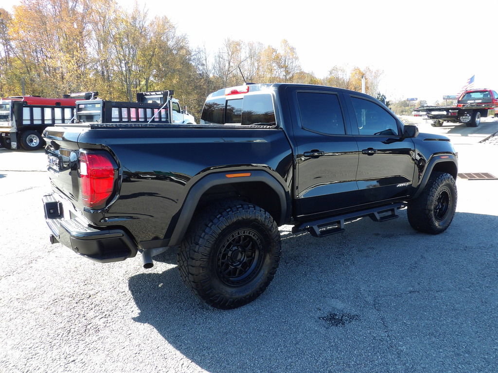 Used 2023 GMC Canyon AT4 w/ AT4 Premium Package image 8