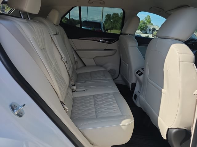 Used 2021 Buick Envision Avenir AWD/4WD image 15