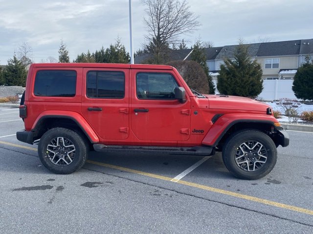 New 2026 Jeep Wrangler Sahara image 9