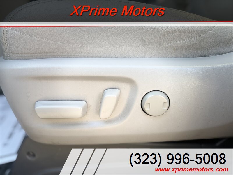 Used 2015 Toyota Sienna XLE w/ XLE Navigation Package FWD image 20