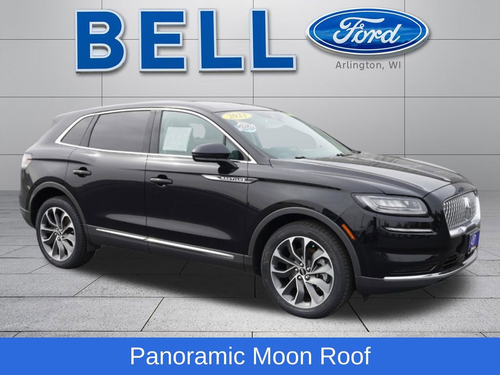 Used 2023 Lincoln Nautilus Reserve image 1