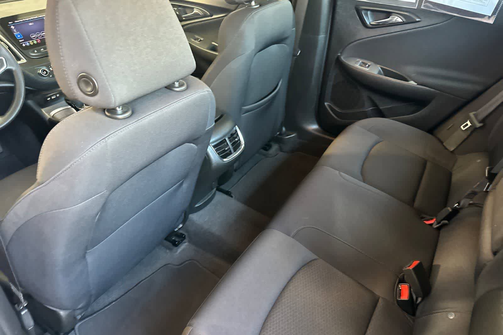 Used 2024 Chevrolet Malibu LT FWD image 5
