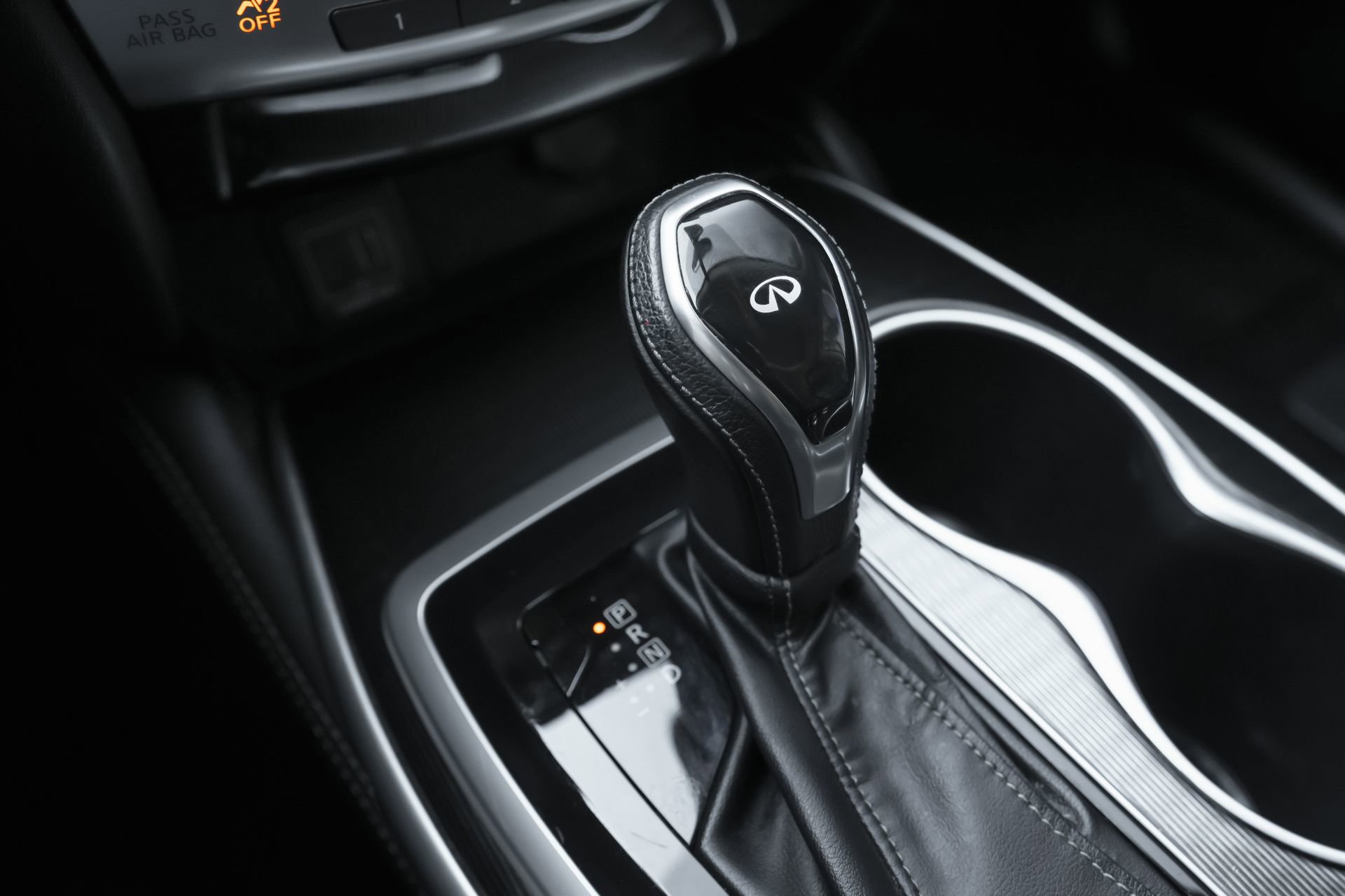 Used 2020 INFINITI QX60 Luxe w/ Essential Package image 17