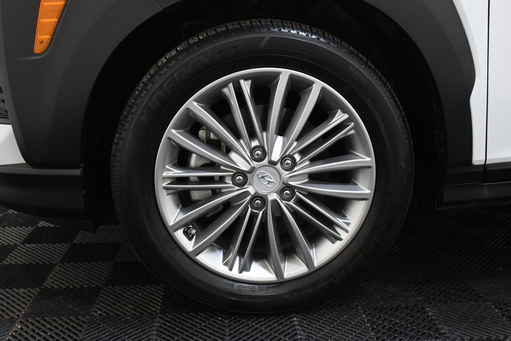 Used 2020 Hyundai Kona SEL Plus AWD/4WD image 40
