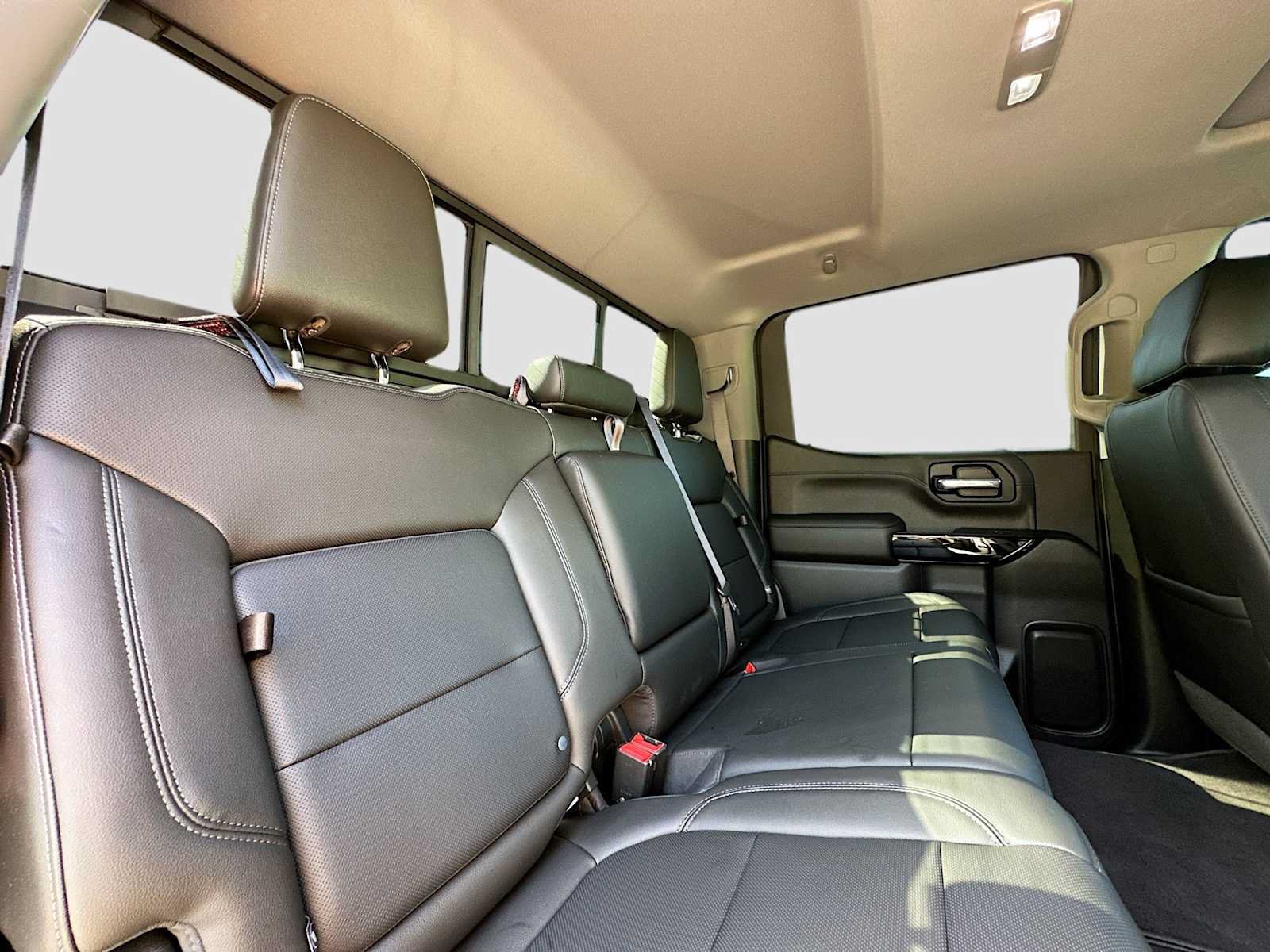 Used 2019 GMC Sierra 1500 SLT w/ SLT Premium Plus Package AWD/4WD image 28
