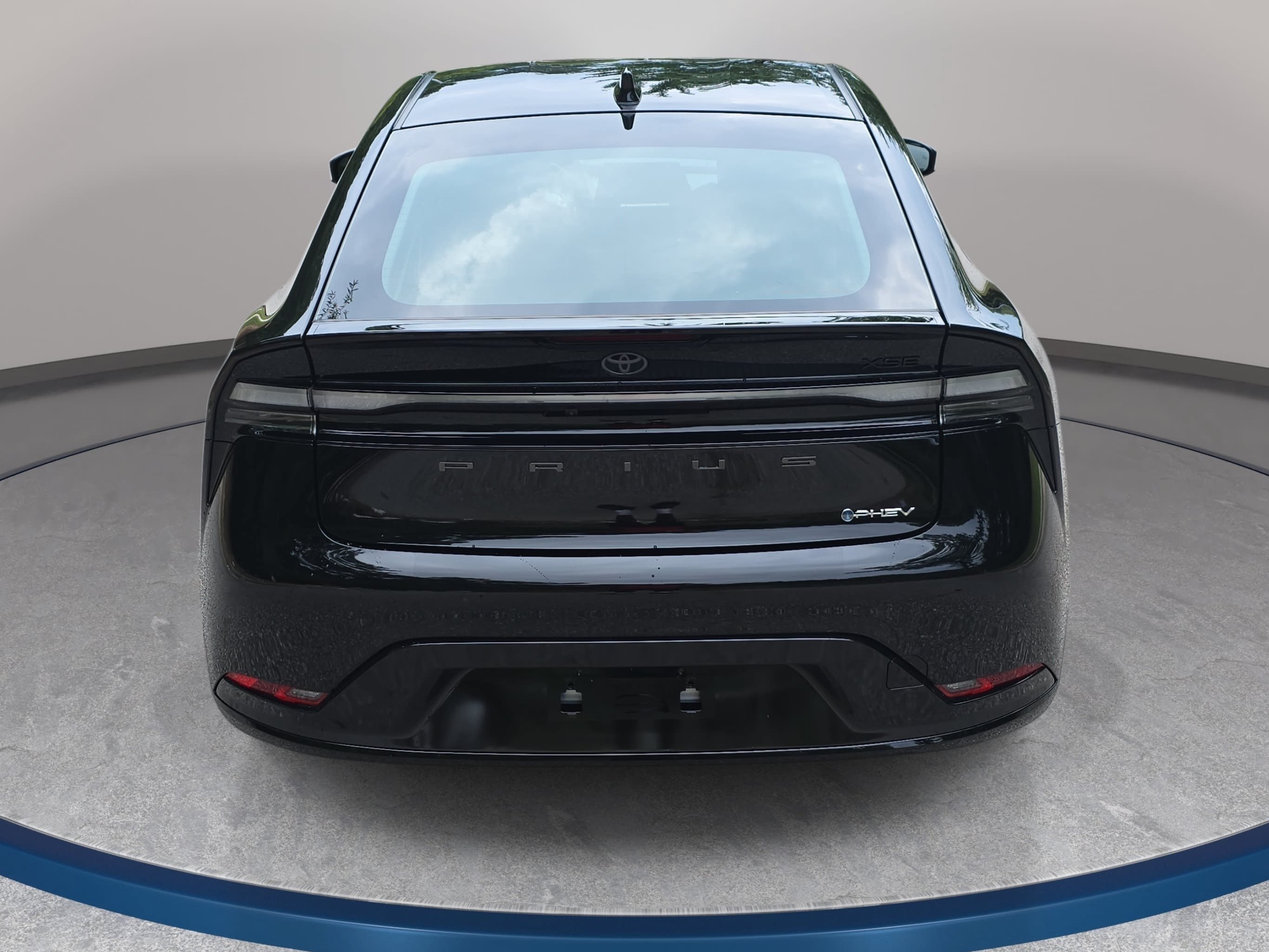 New 2027 Toyota Prius Plug-In Hybrid FWD image 6