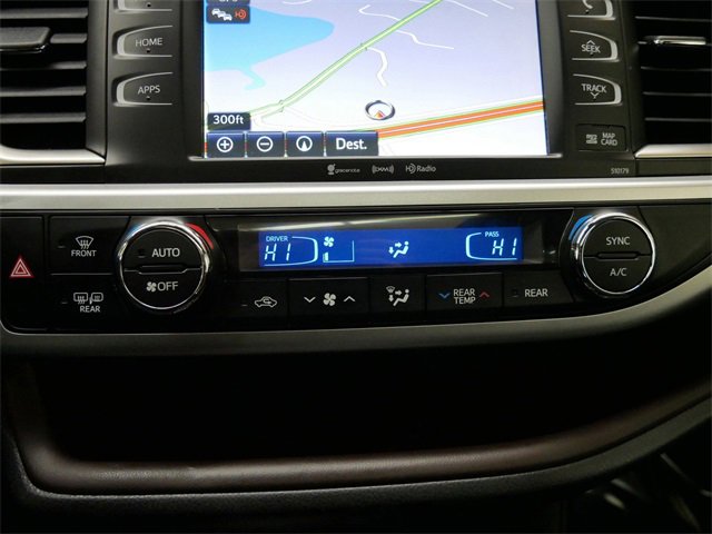 Used 2017 Toyota Highlander XLE image 20