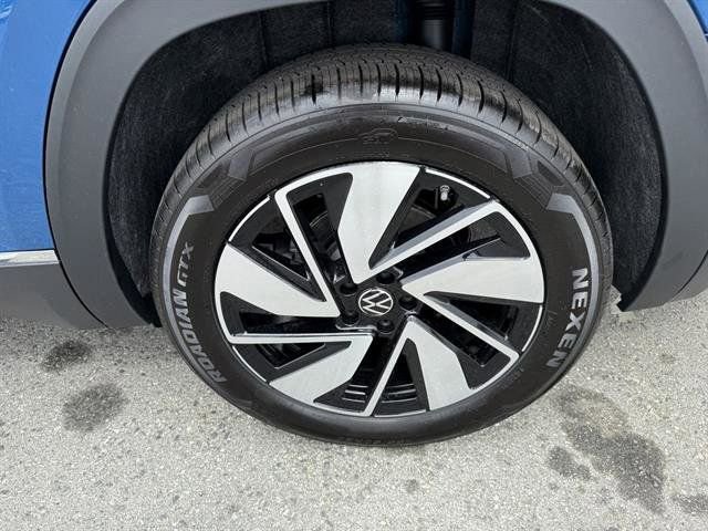New 2025 Volkswagen Atlas SEL image 13