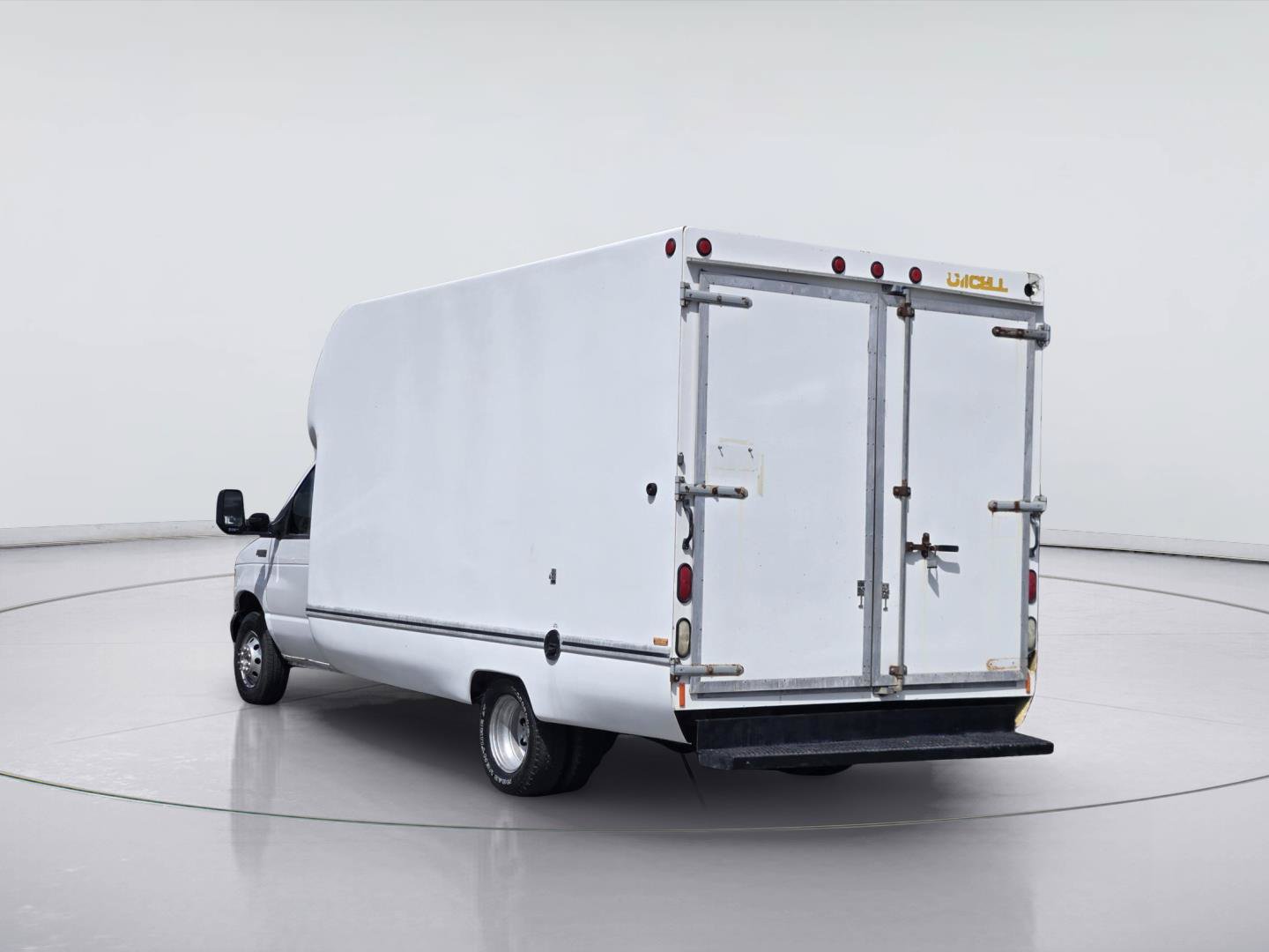Used 2003 Ford E-350 and Econoline 350 Super Duty RWD image 6