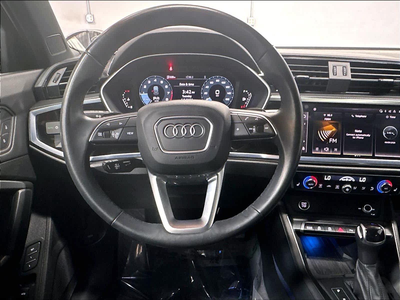 Used 2023 Audi Q3 2.0T Premium Plus w/ Premium Plus Package AWD/4WD image 8