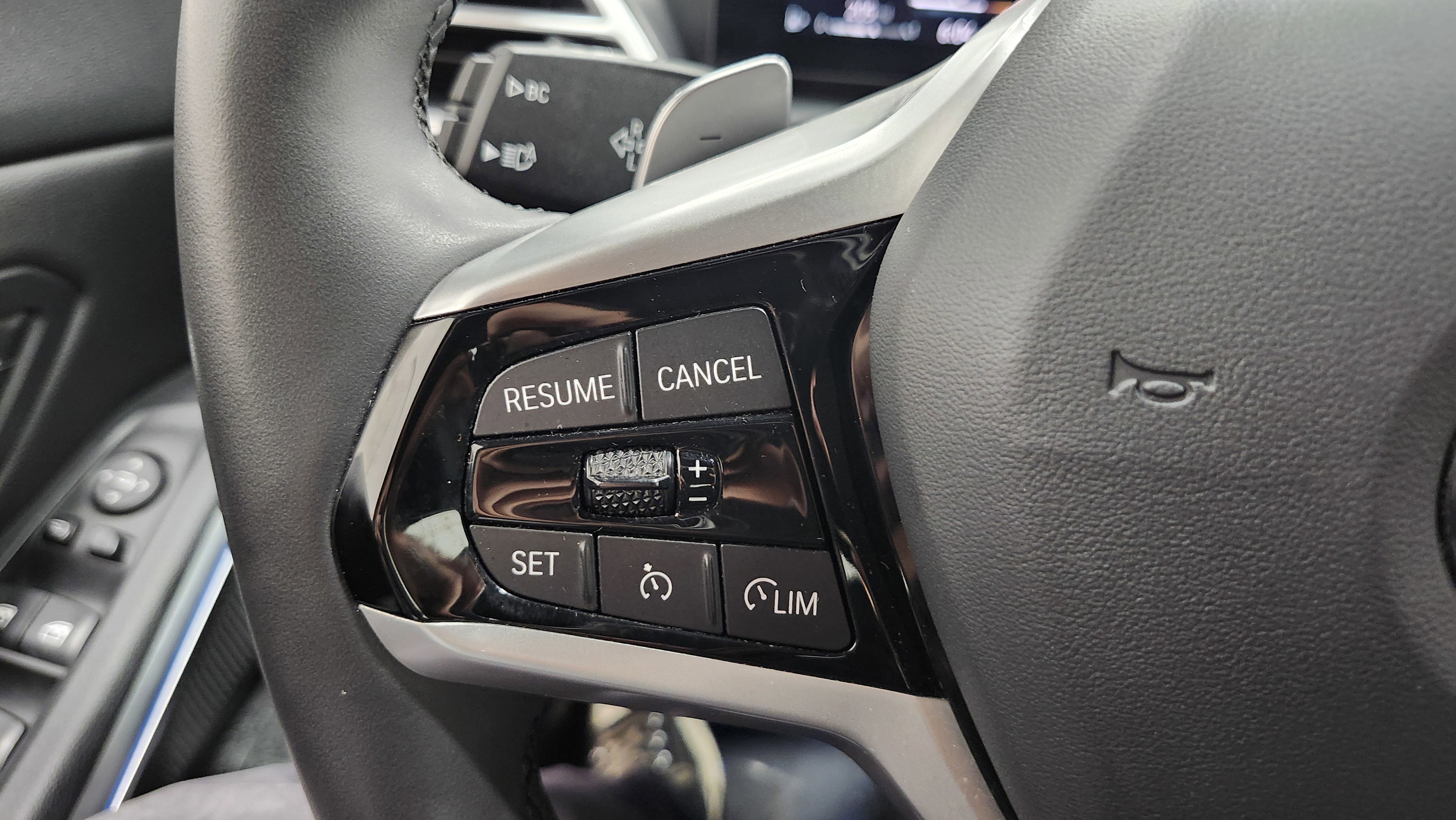 Used 2025 BMW 330i xDrive 330i xDrive w/ Convenience Package image 41