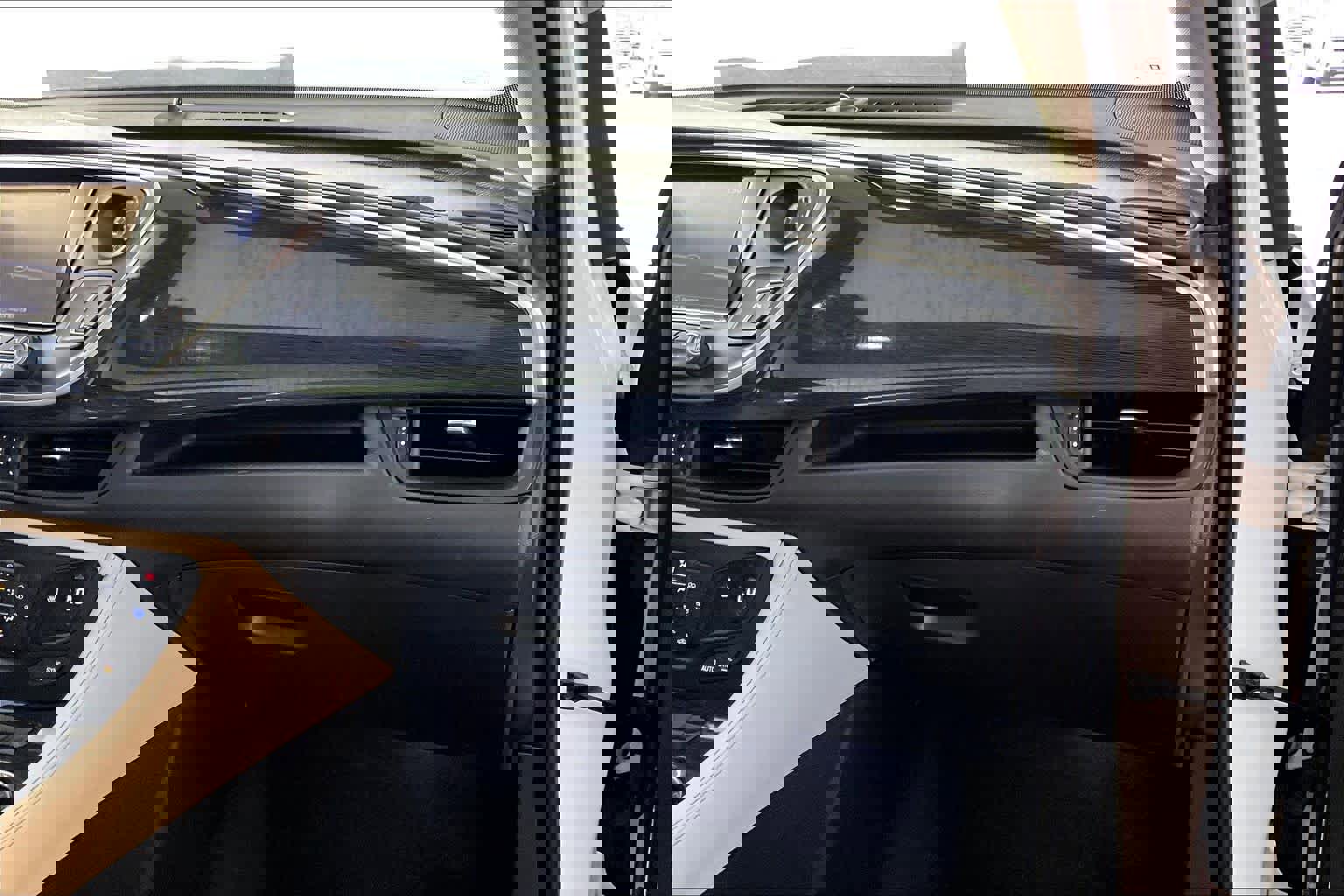 Used 2018 Buick Envision Essence image 16