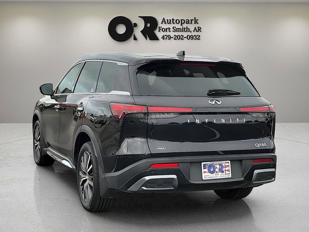 Used 2023 INFINITI QX60 Sensory w/ Vision Package AWD/4WD image 4