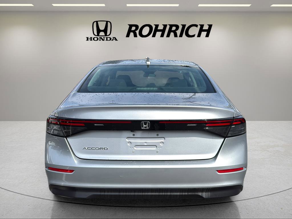 Used 2023 Honda Accord LX image 7