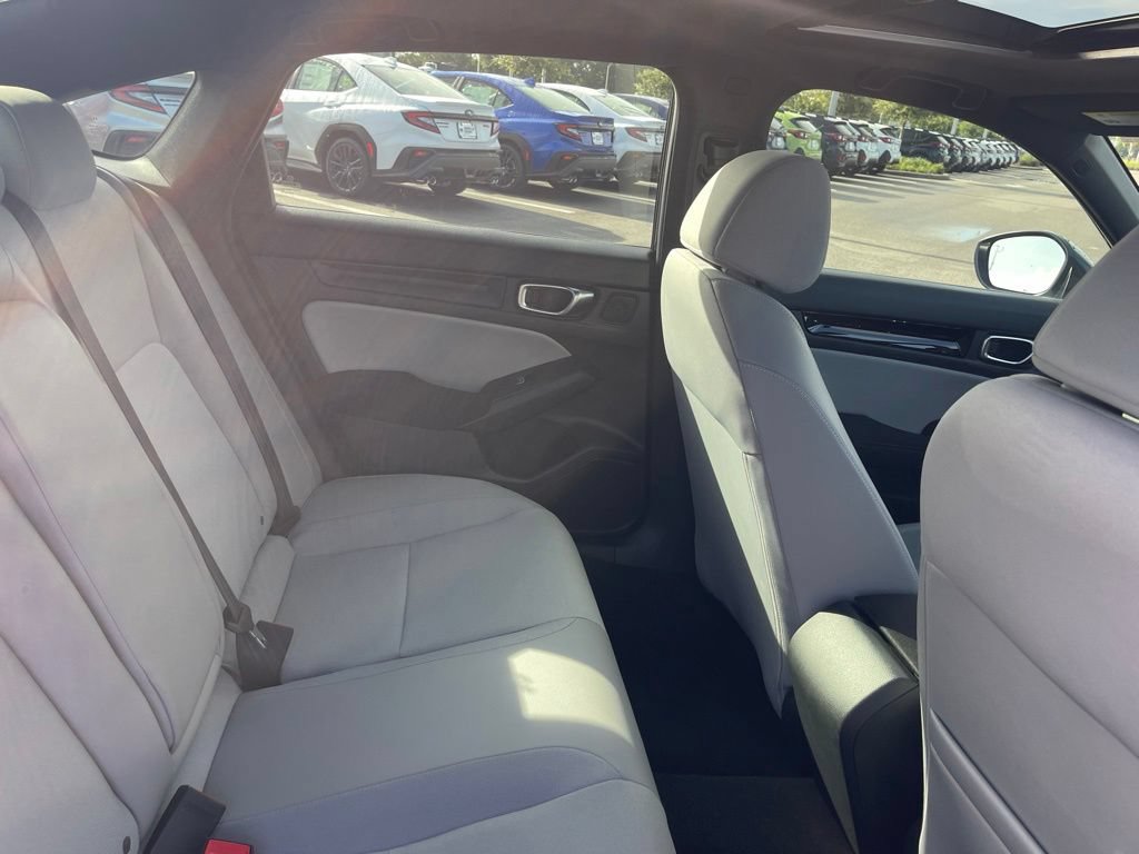 Used 2025 Honda Civic Sport image 32