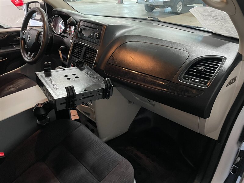 Used 2014 RAM C/V Tradesman FWD image 16