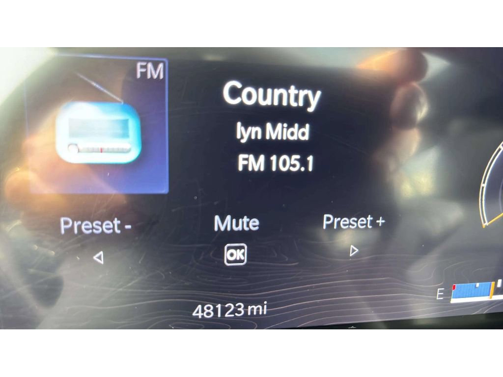 Used 2023 Jeep Grand Cherokee Altitude image 15