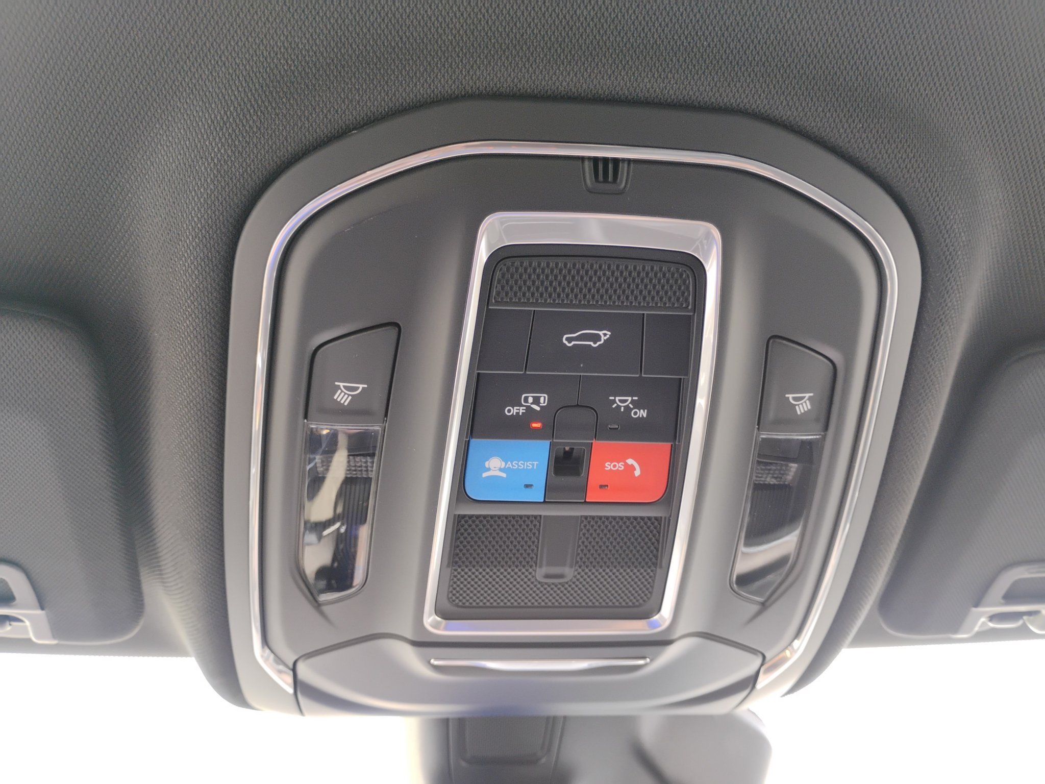 New 2027 Jeep Grand Cherokee Altitude AWD/4WD image 38