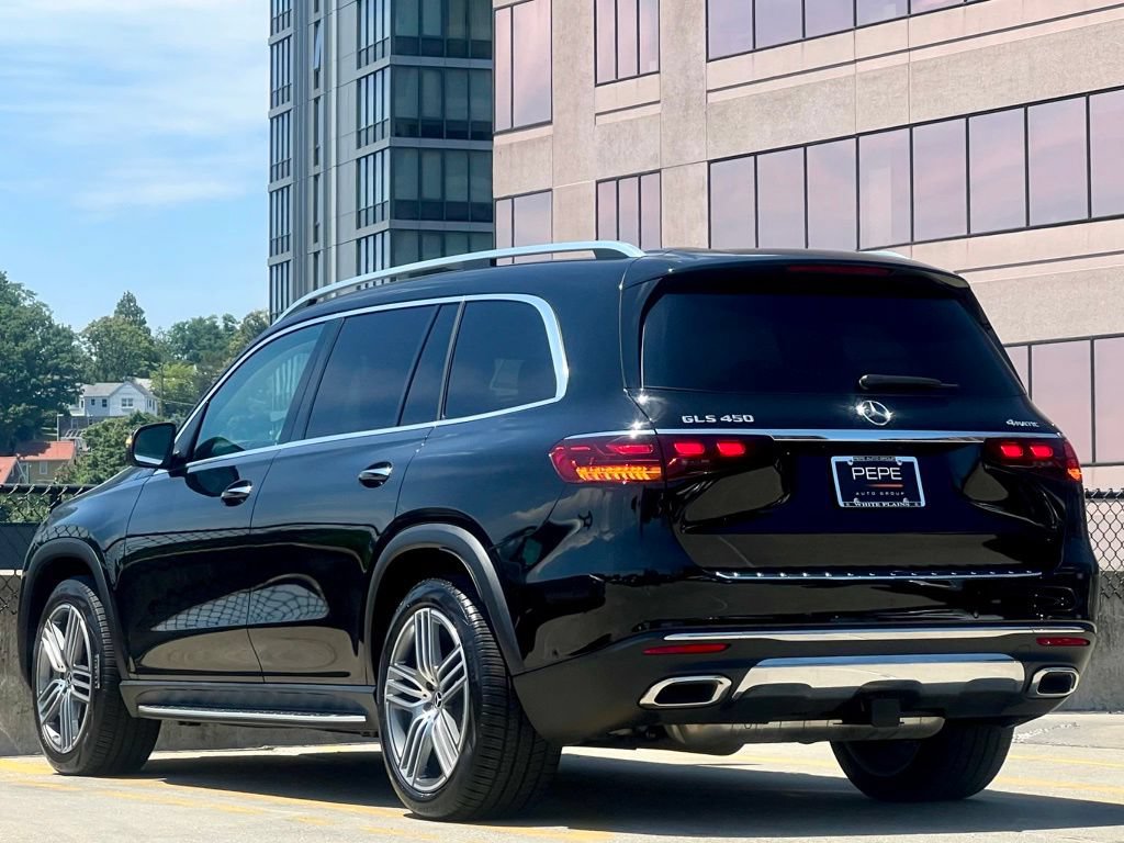 Certified 2026 Mercedes-Benz GLS 450 4MATIC image 5